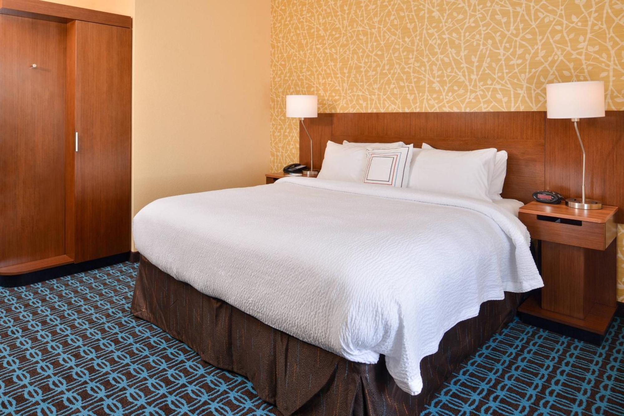 Fairfield & By Marriott 3*